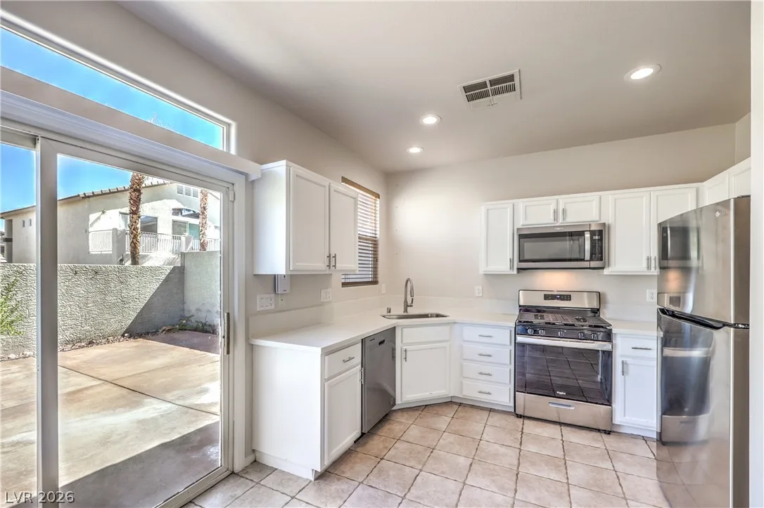 7236 Victoria Oak Court — photo 4