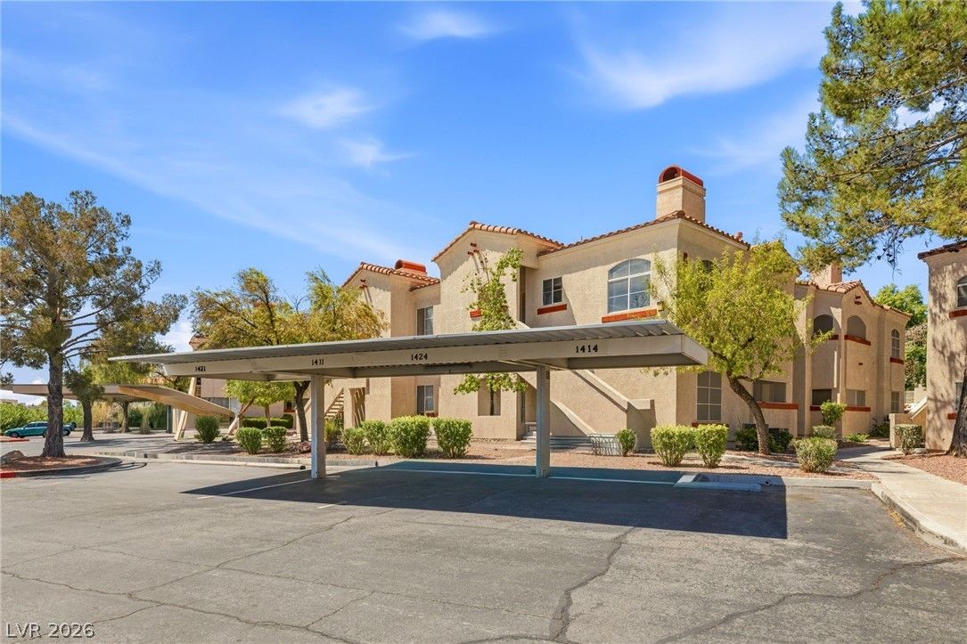 525 Indian Princess Drive 202 — photo 3