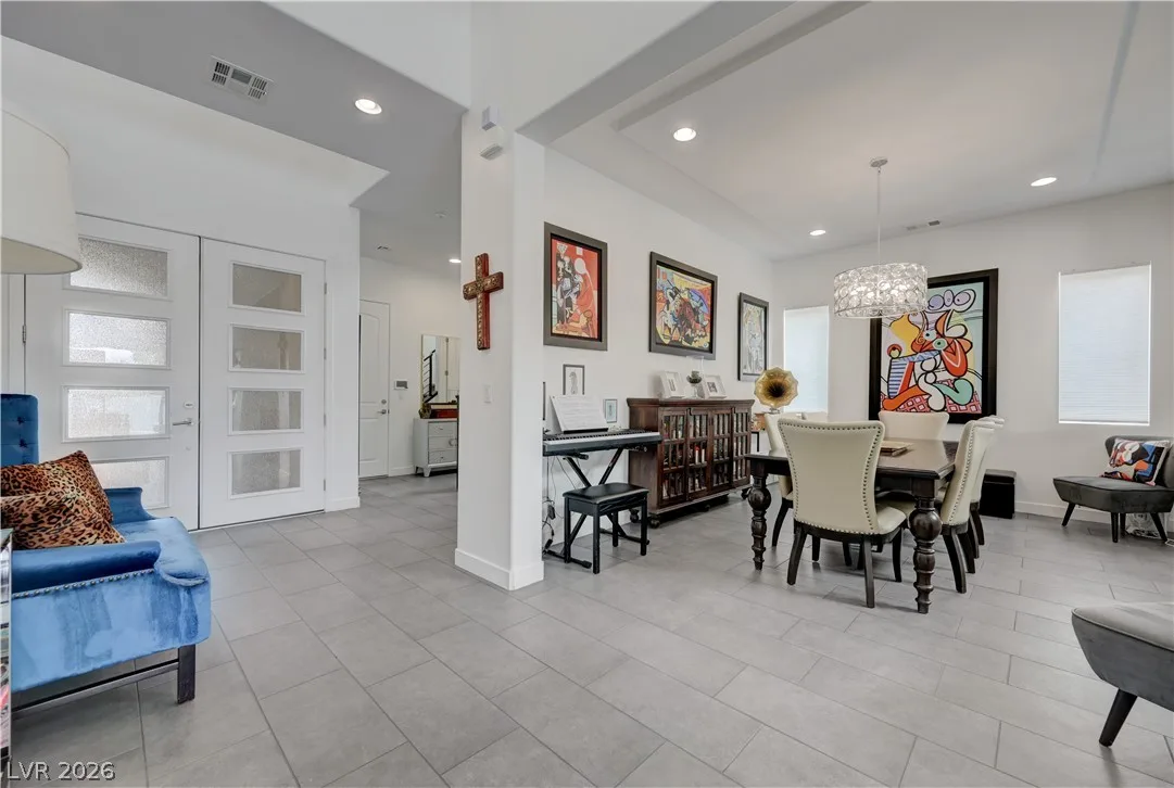 260 Tarragona Breeze Avenue — photo 5