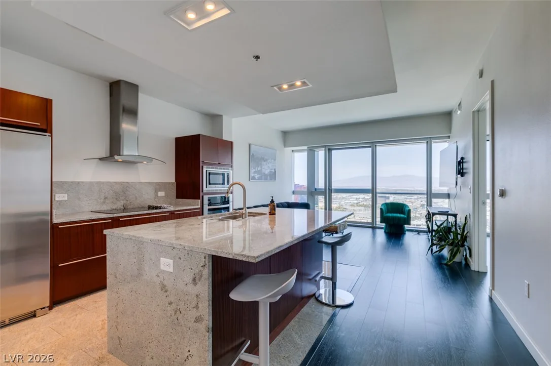 4471 Dean Martin Drive 4004 — photo 2