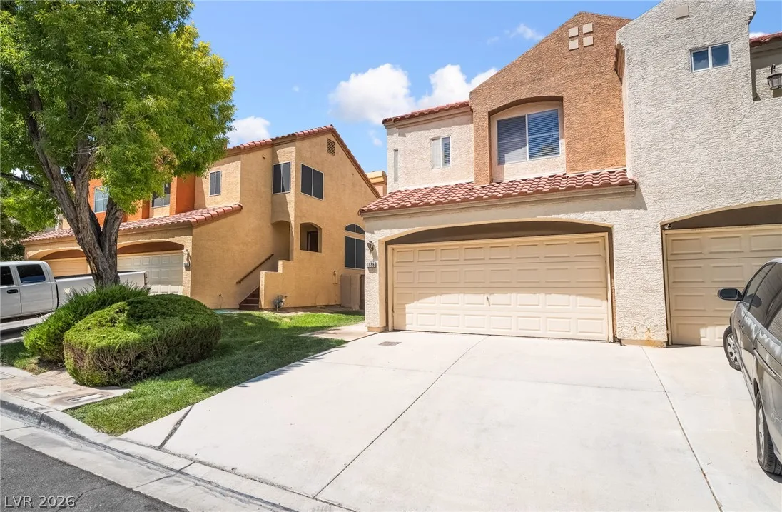 1656 CLOISTER Avenue 0 — photo 3