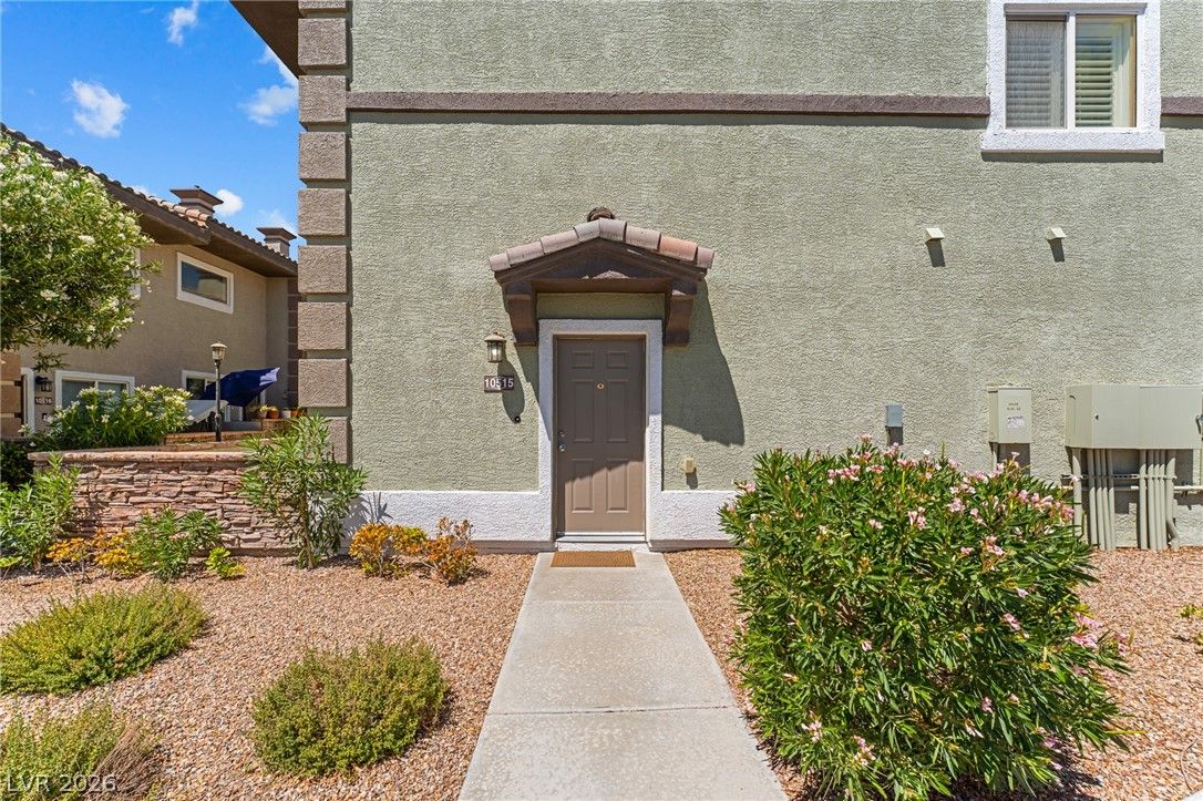 10515 Gold Shadow Avenue — photo 2
