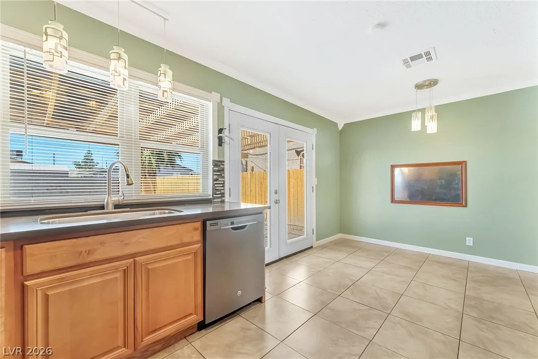 1649 Price Street — photo 3