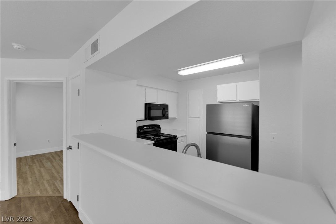 8101 West Flamingo Road 1096 — photo 3