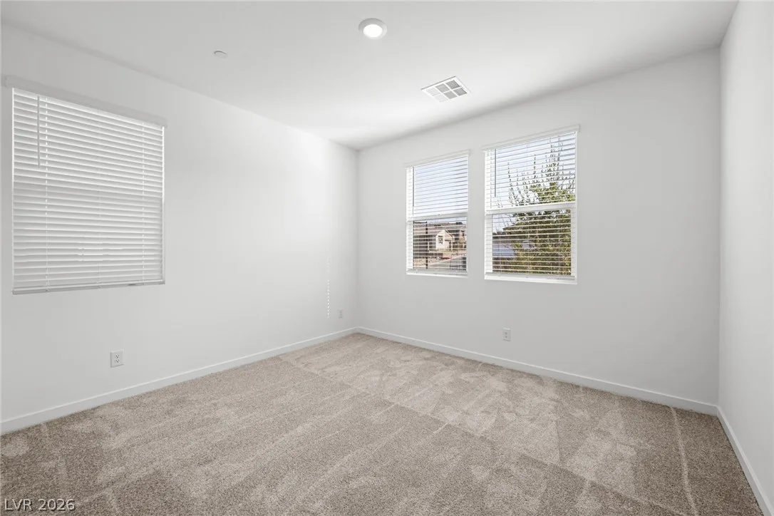 1417 Bianca Falls Drive — photo 4