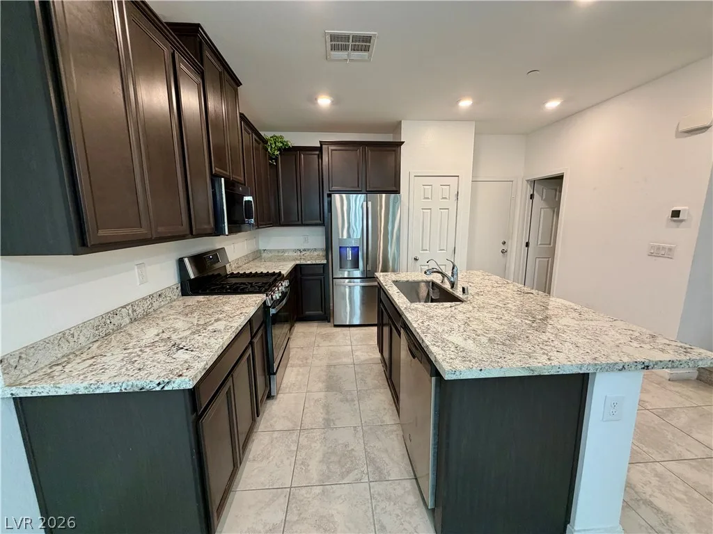 965 Nevada State Drive 38102 — photo 4