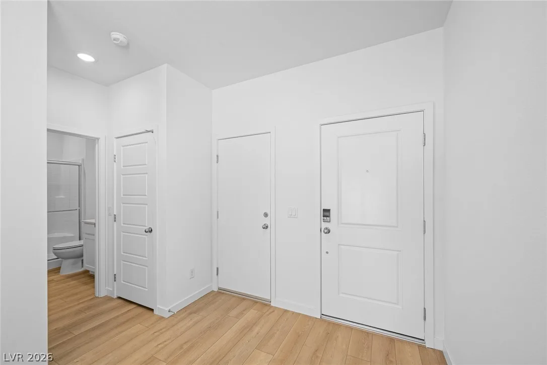 8154 Gusty Brook Street — photo 3 of 29