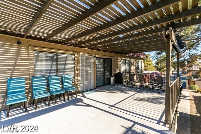 1887 Apricot Court — photo 1