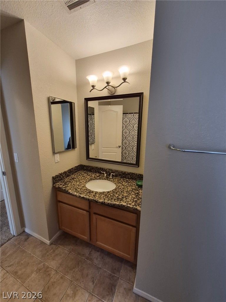 7200 Pirates Cove Road 2029 — photo 5 of 8