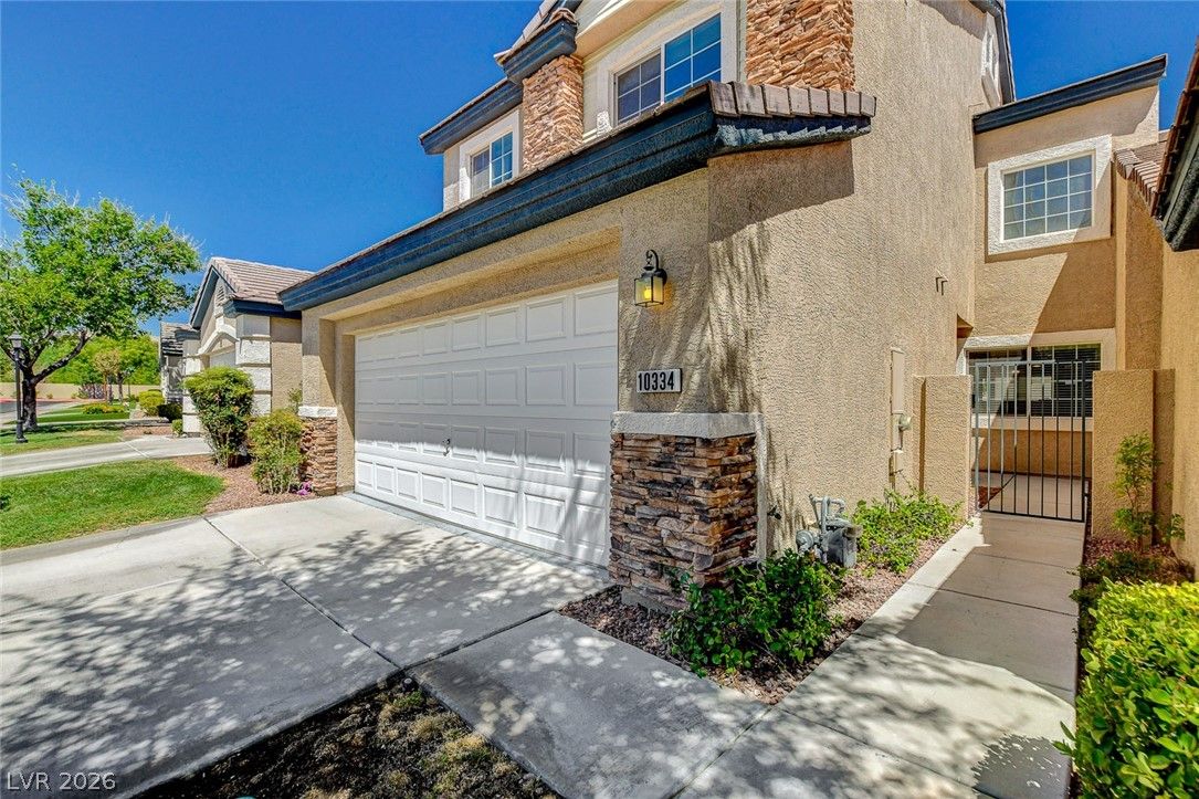 10334 Juniper Creek Lane — photo 3 of 60