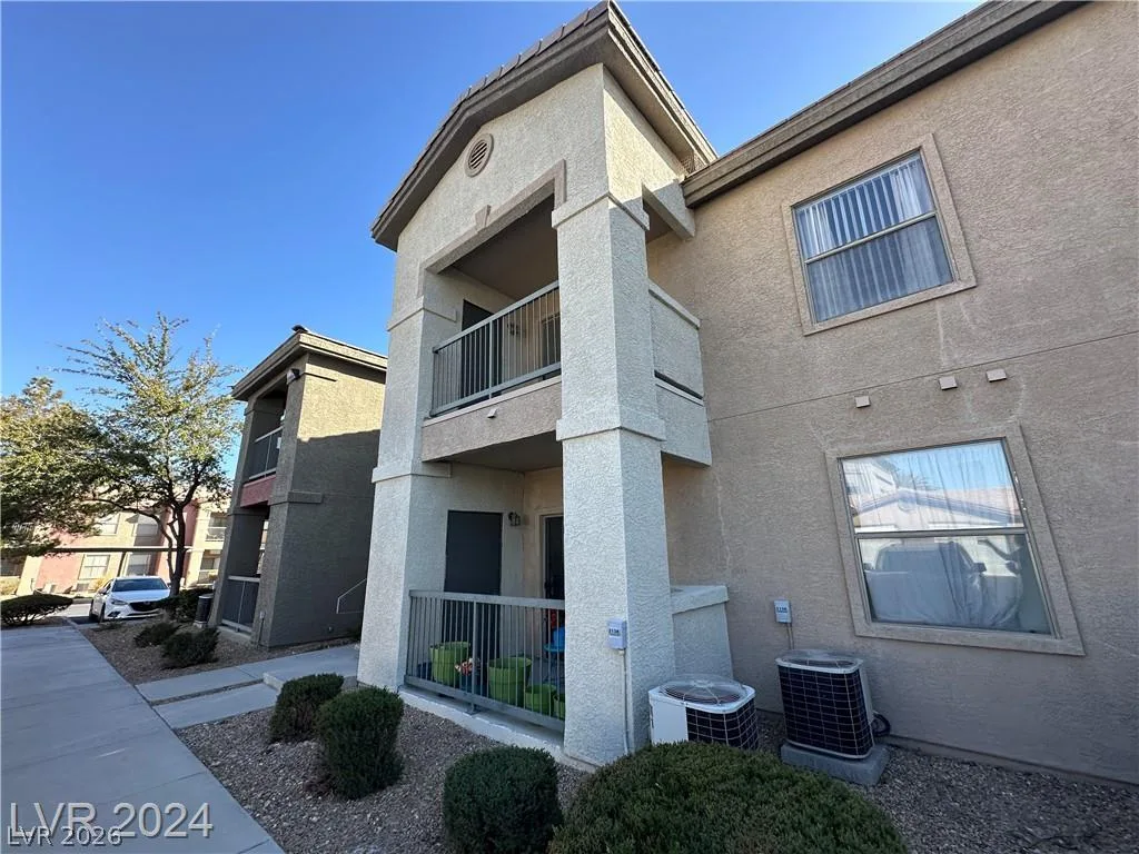 8000 West Badura Avenue 2138 — photo 2