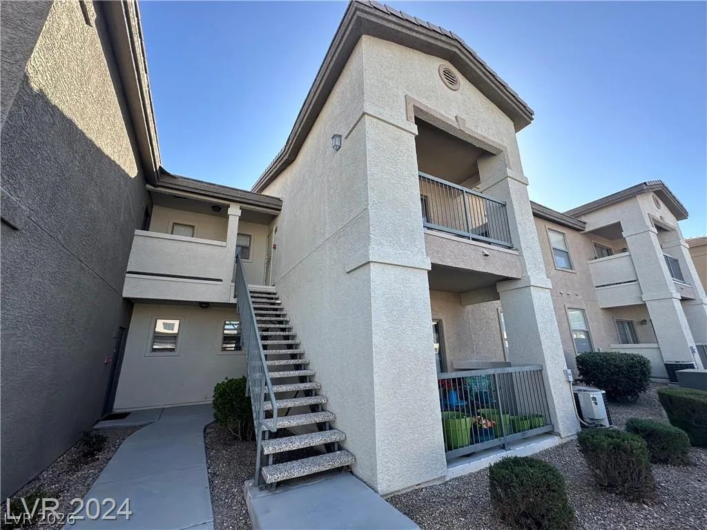 8000 West Badura Avenue 2138 — photo 3