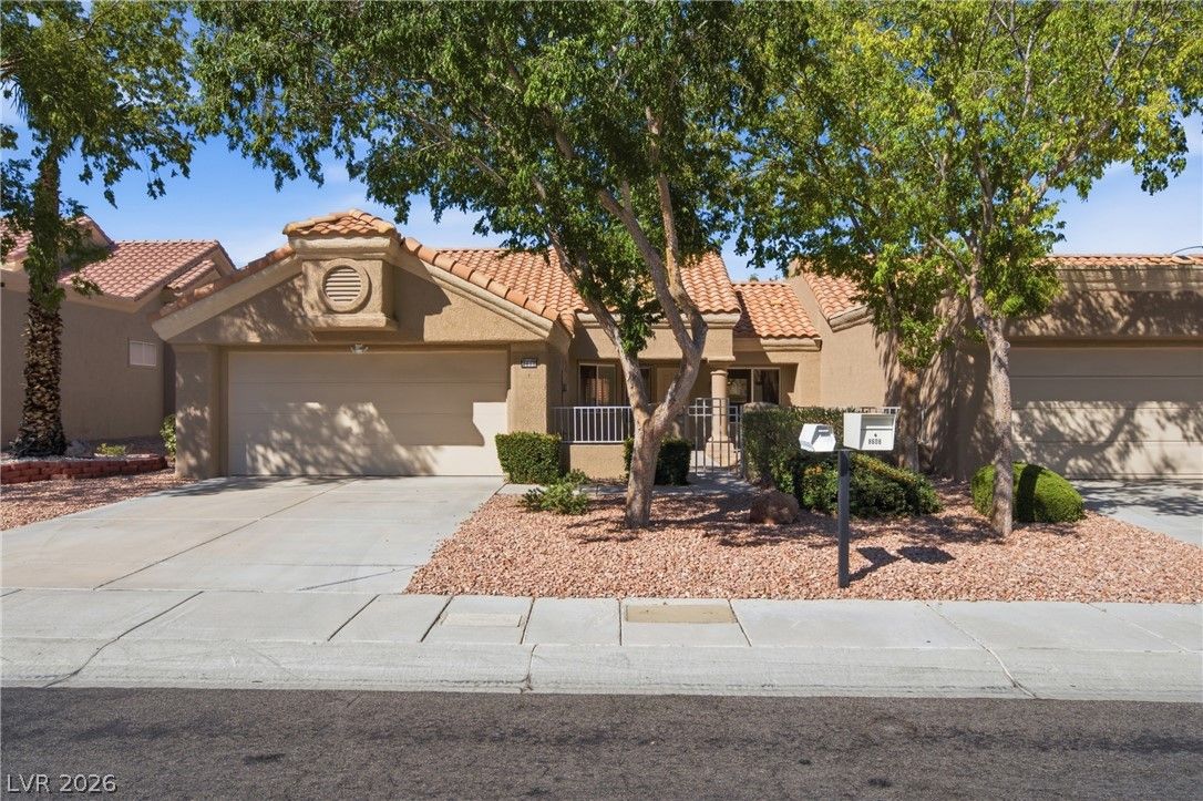 8612 Prairie Hill Drive — photo 2