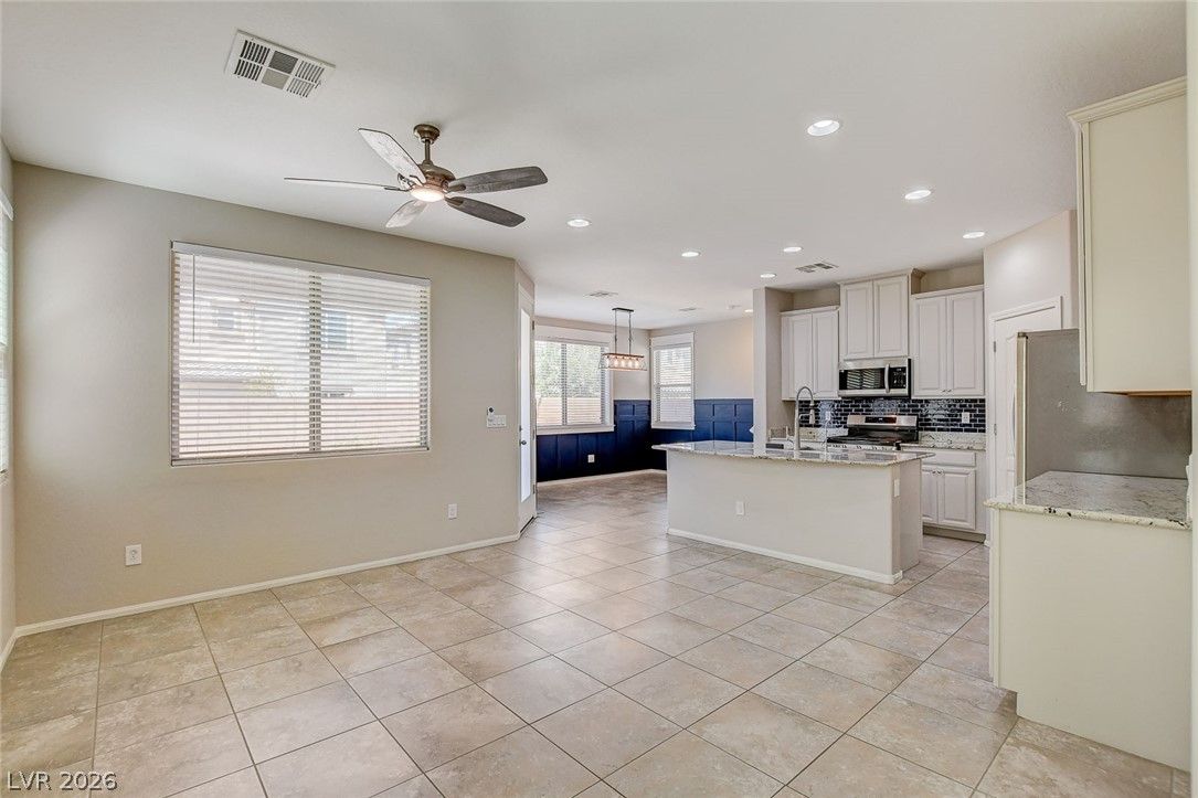 6366 Beavertail Pond Avenue — photo 3 of 42