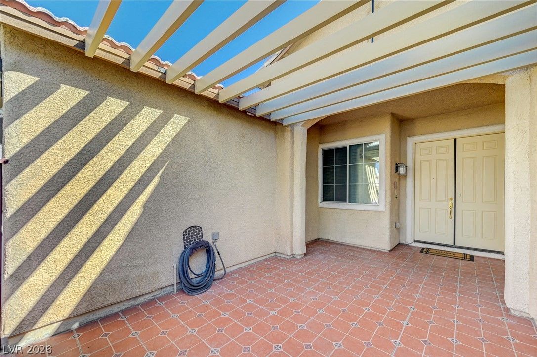 6641 Black Oaks Street — photo 2