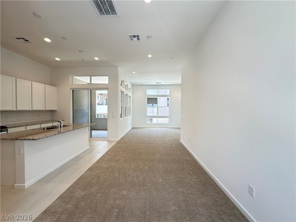 3331 Esker Ridge Avenue — photo 5 of 34