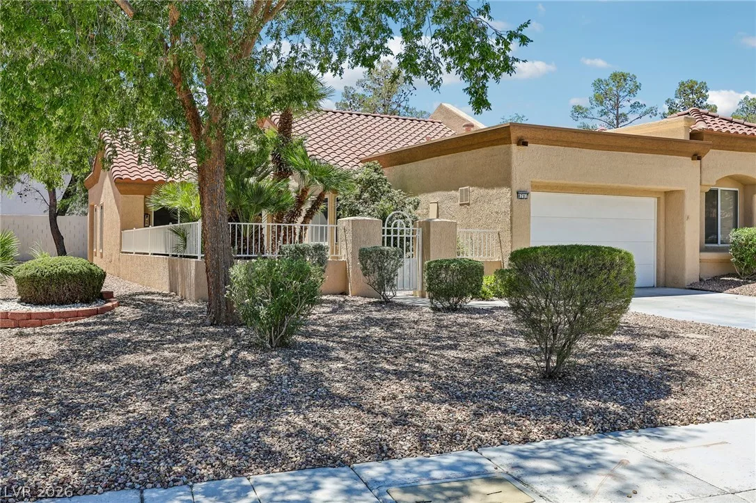 8701 Prairie Hill Drive — photo 2
