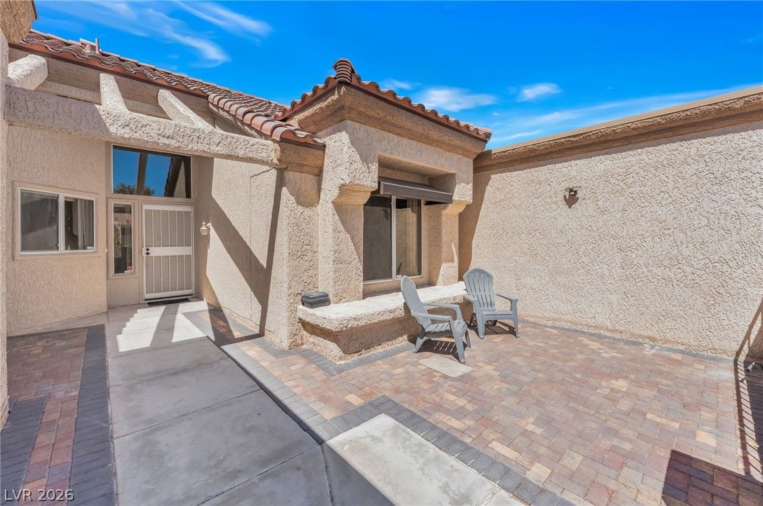 9108 Gemstone Drive — photo 4