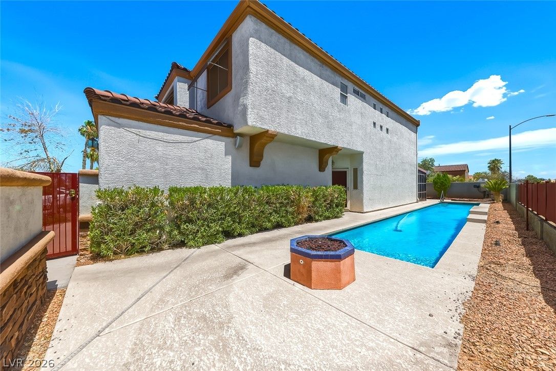 9594 Parvin Street — photo 3