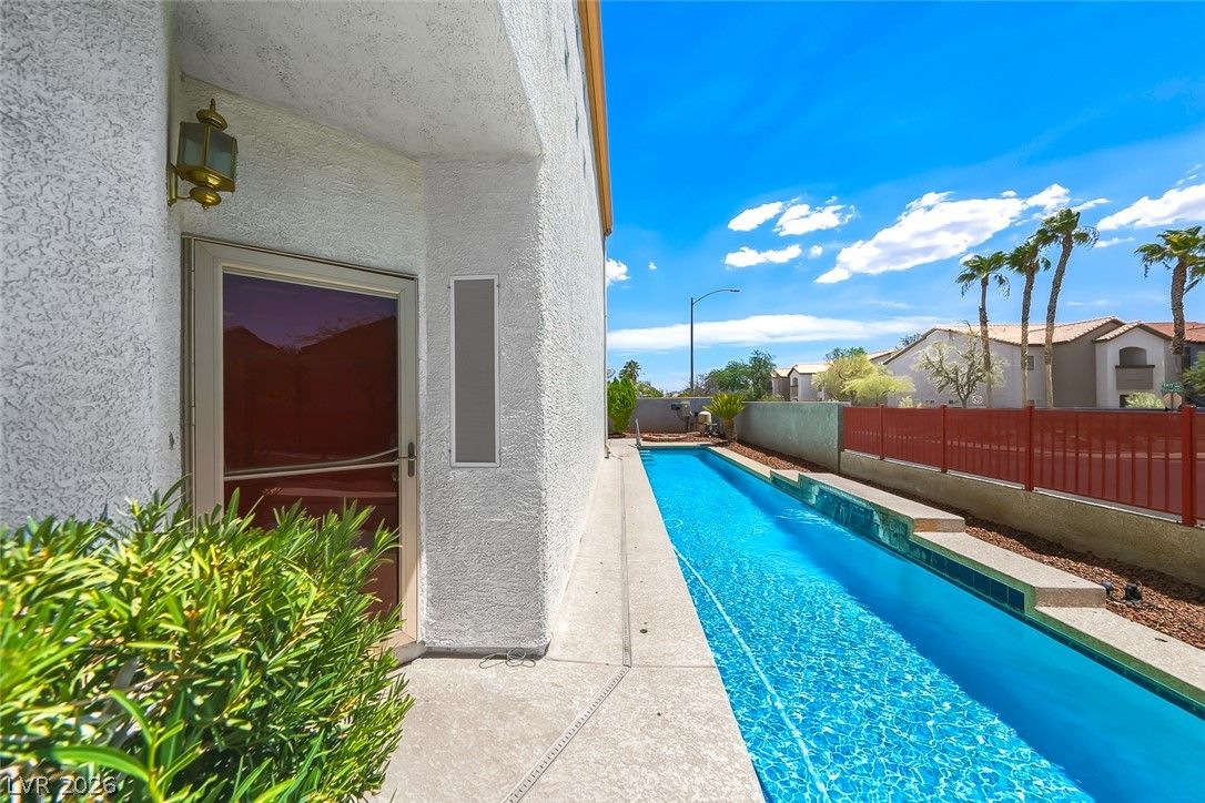 9594 Parvin Street — photo 4