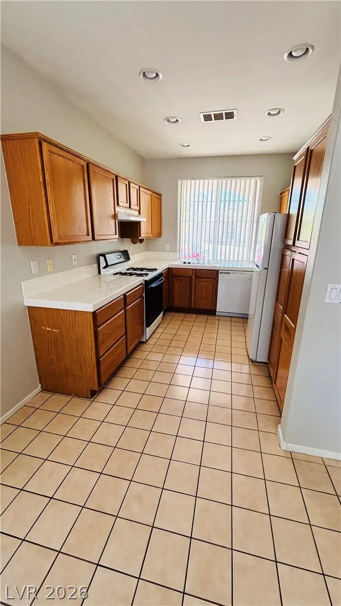 10660 Windrose Point Avenue — photo 3