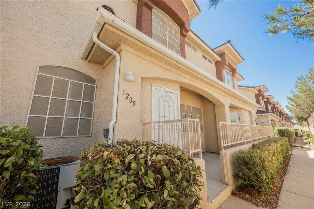 1205 Nevada Sky Street — photo 4