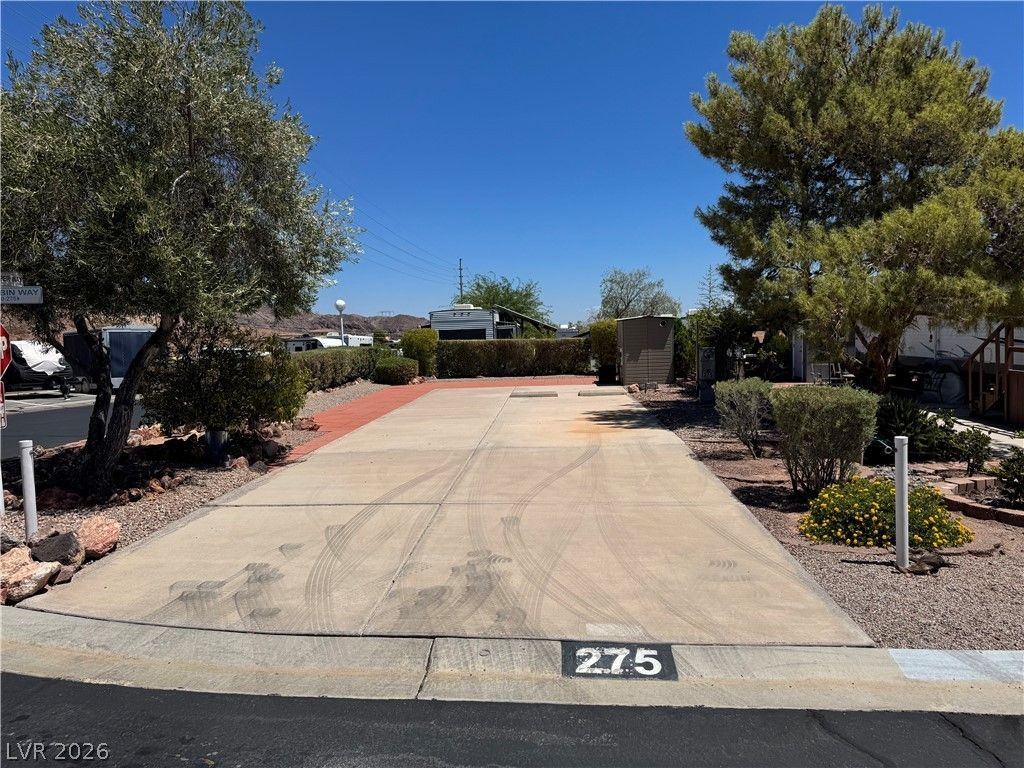 871 Robin Way — photo 4