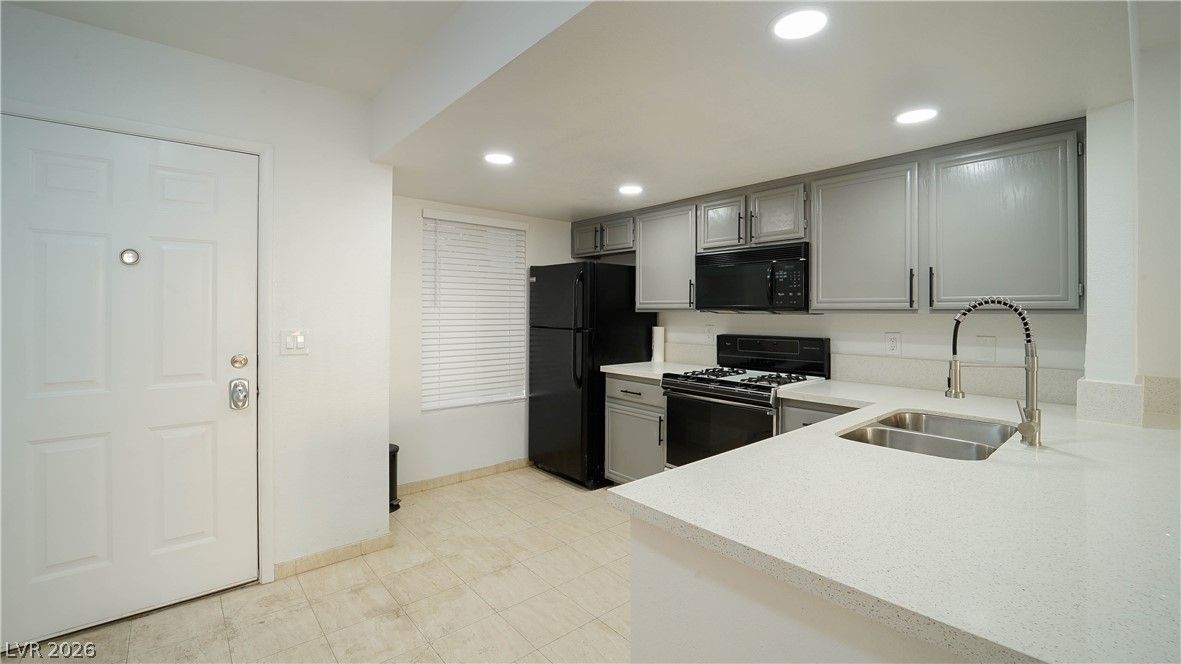 8070 West Russell Road 1099 — photo 5