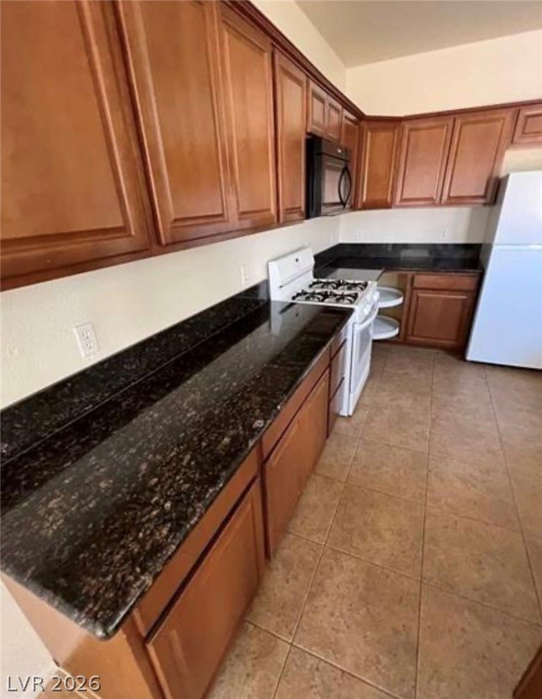 452 Crocus Hill Street — photo 5 of 25