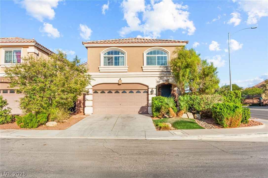 9696 Grayson Hills Street — photo 1 of 23