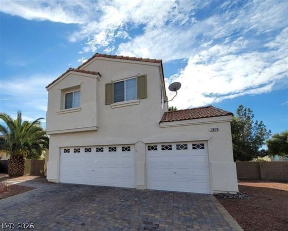7879 Villa Pintura Avenue — photo 2