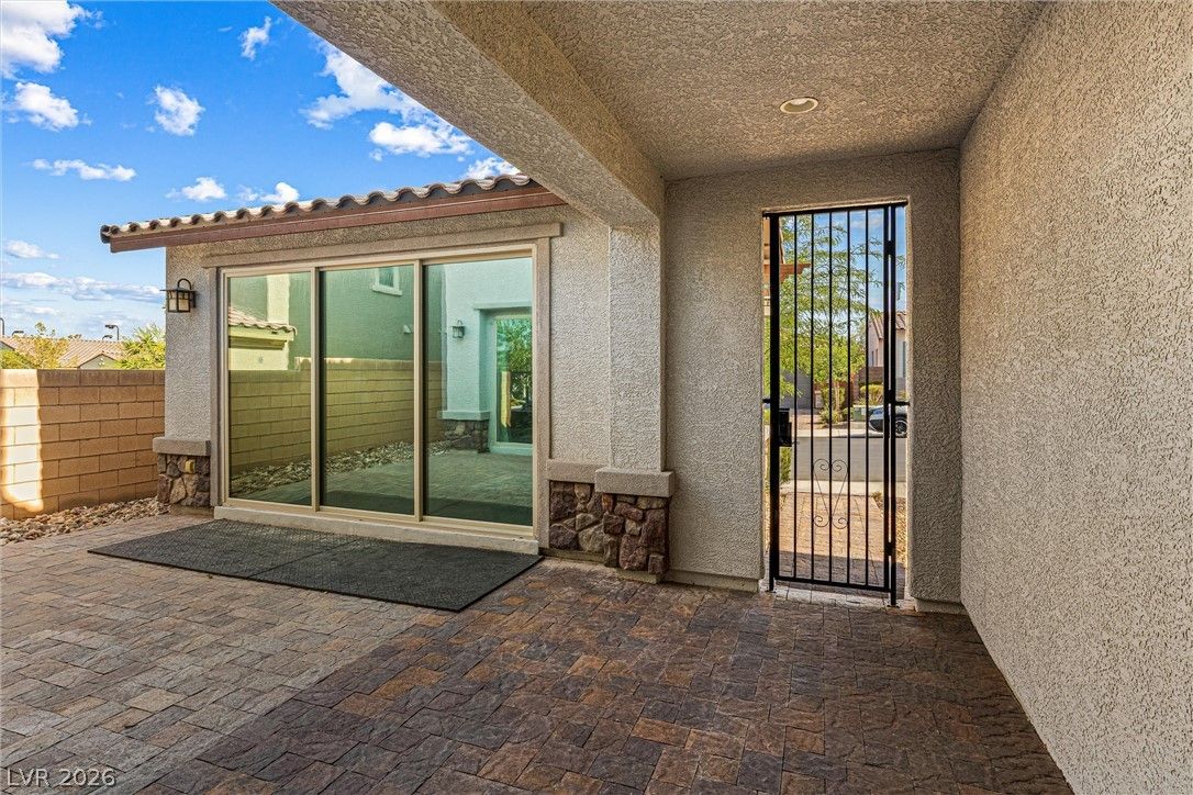 9936 Bighorn Bellows Avenue — photo 4