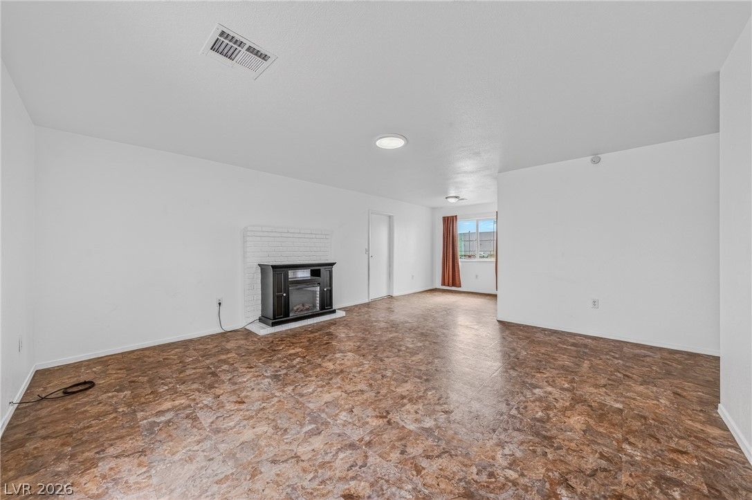 2764 Mount Charleston Drive — photo 5