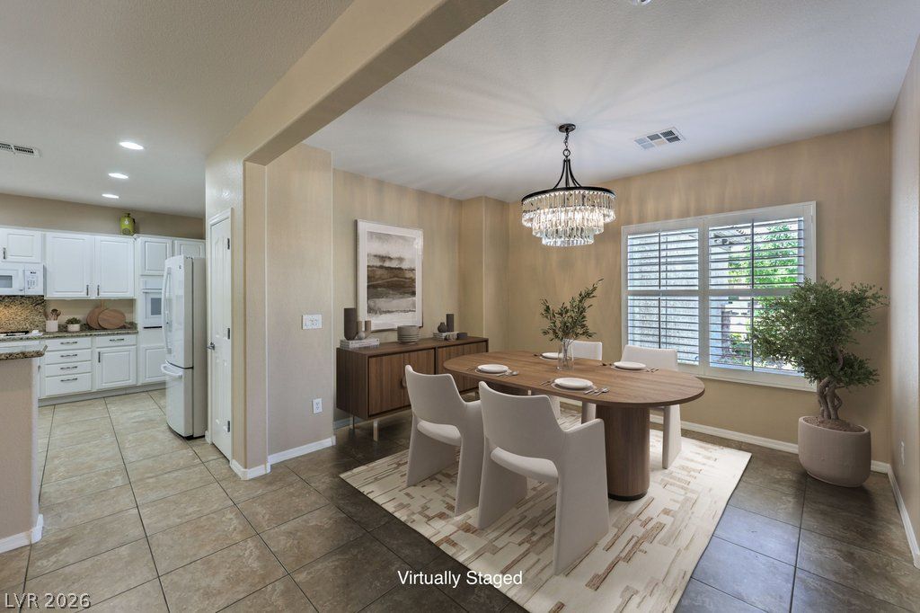 2318 Black River Falls Drive — photo 2