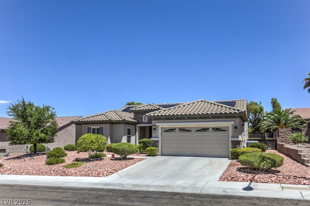 2318 Black River Falls Drive — photo 4
