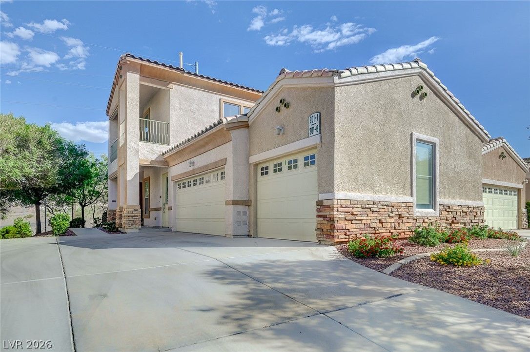 201 Kaelyn Street 1 — photo 1