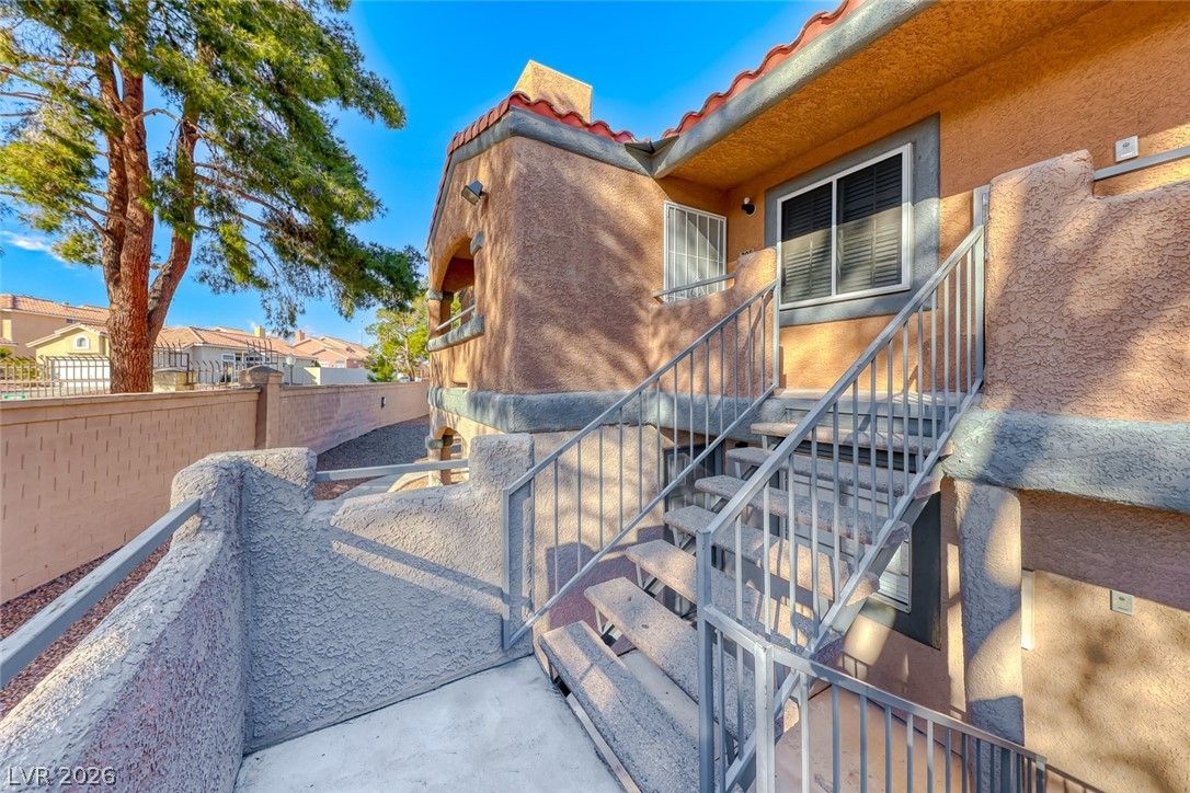 211 Mission Laguna Lane 205 — photo 2