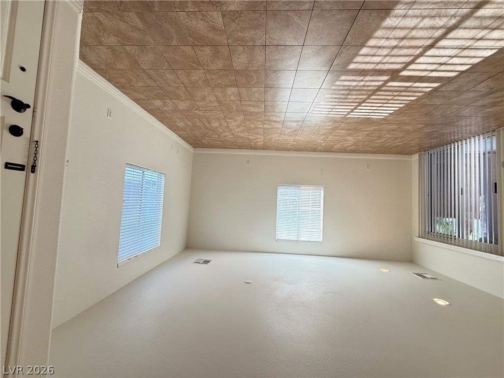 9797 Hanover Grove — photo 2