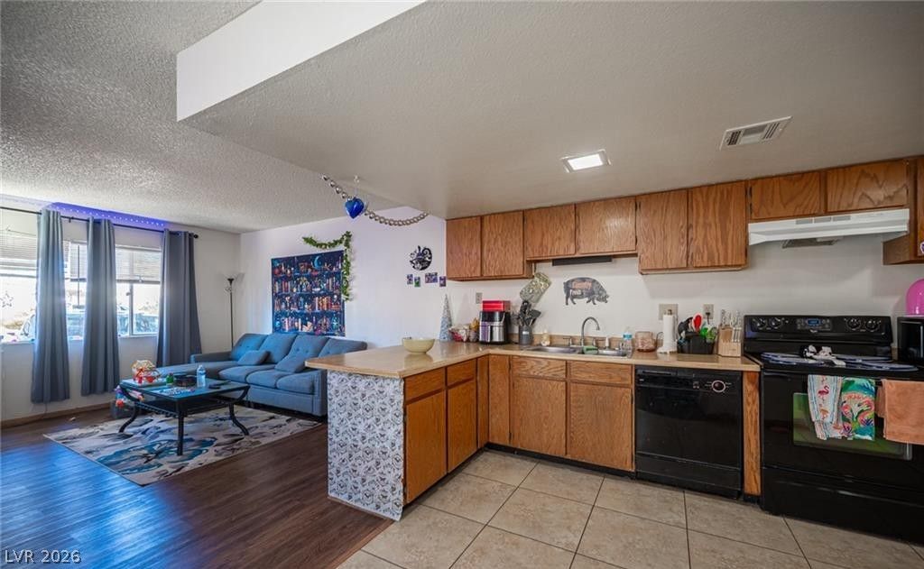 855 Del Rey Drive — photo 5 of 12