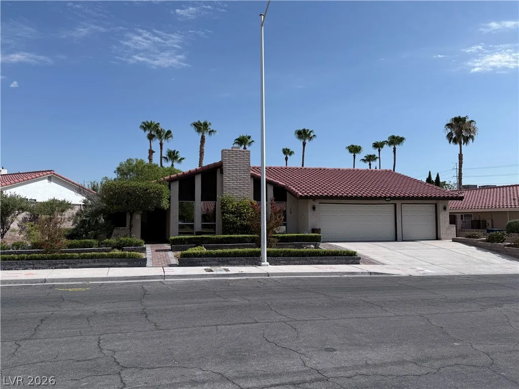 8620 Cremona Drive — photo 2