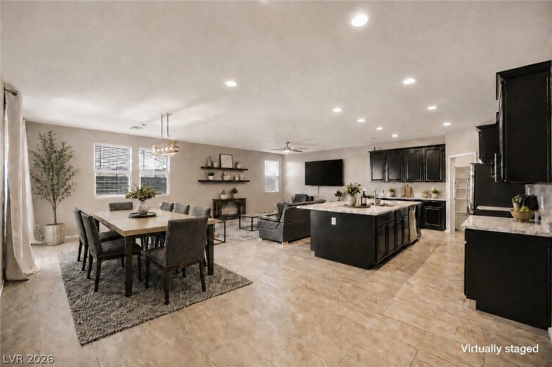 2598 Blossom Avenue — photo 4
