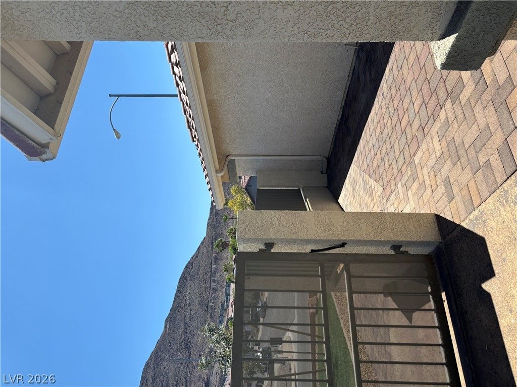 470 Palegold Street — photo 5