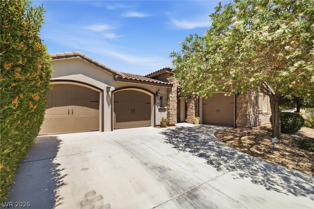 4384 Deliza Lane — photo 3