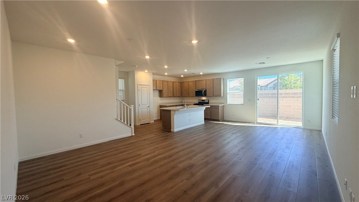3887 Tico Falls Avenue — photo 2