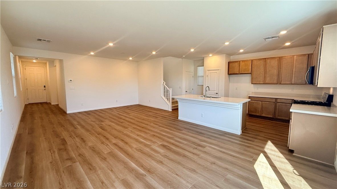 3887 Tico Falls Avenue — photo 3
