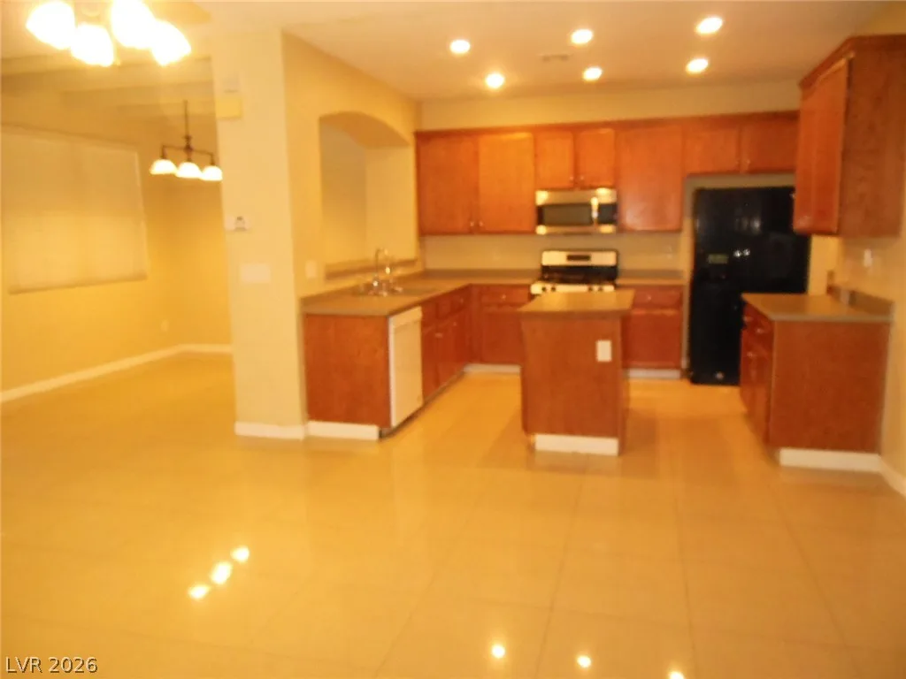 6249 WHISPERING CREEK Street — photo 4