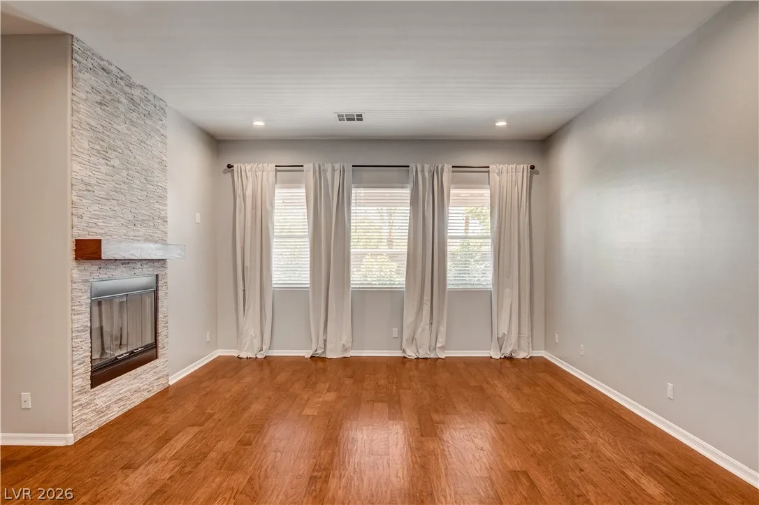 3374 Garden Shower Place — photo 5