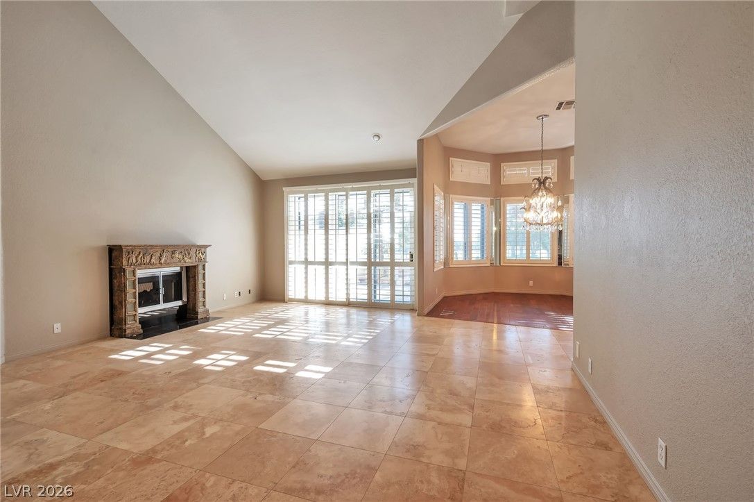 7802 Harbour Towne Avenue — photo 4 of 34