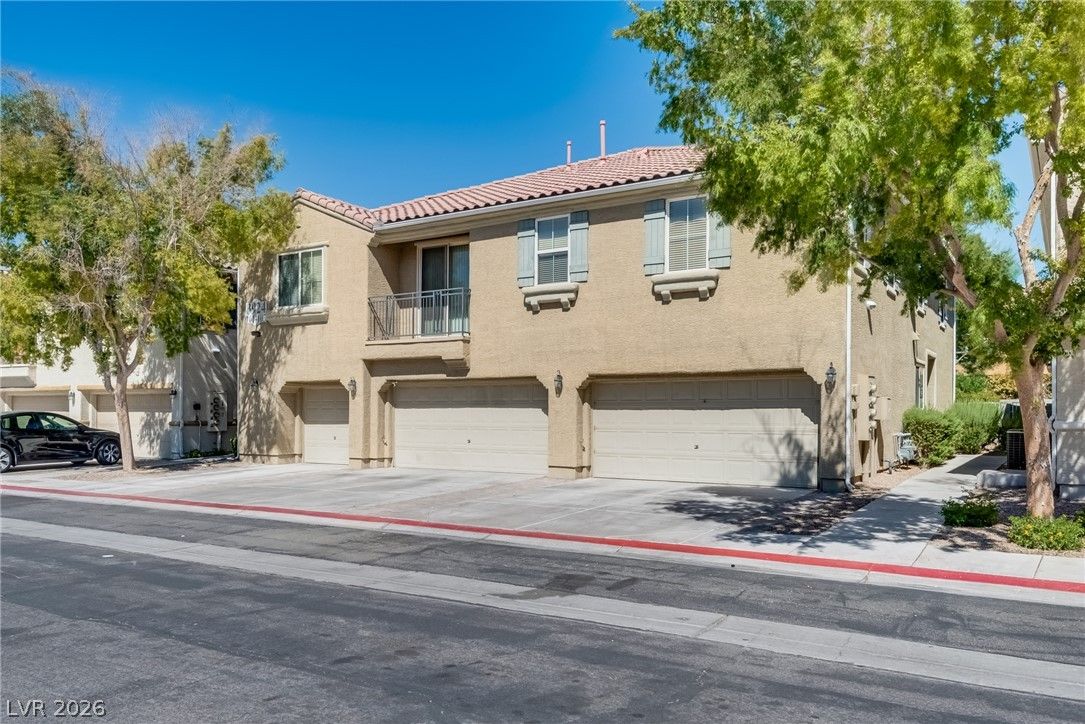 3924 Lazy Pine Street 102 — photo 3