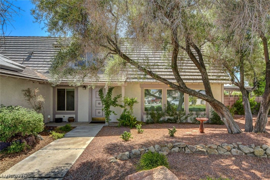 5644 Nicole Court — photo 3